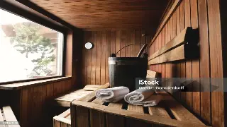 解锁健康密码：在家也能做的有效自我按摩技巧 poster