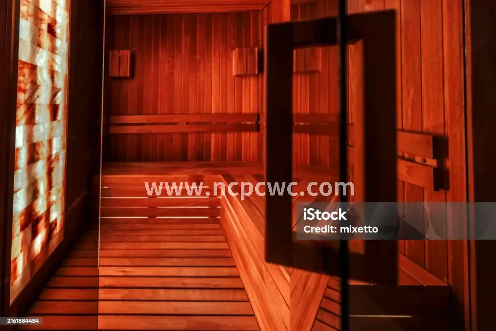 刮痧板疏通经络