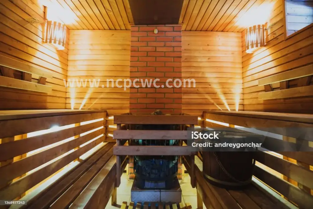 桑拿房内的蒸汽